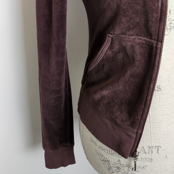 Vintage Juicy Velour Sweatshirt - Picture 6 of 15